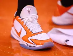 雷火平台-转会期NBA常规赛焦点战，俄克拉荷马雷霆伤情更新，管理层满意，赛程密集仍需轮换的简单介绍